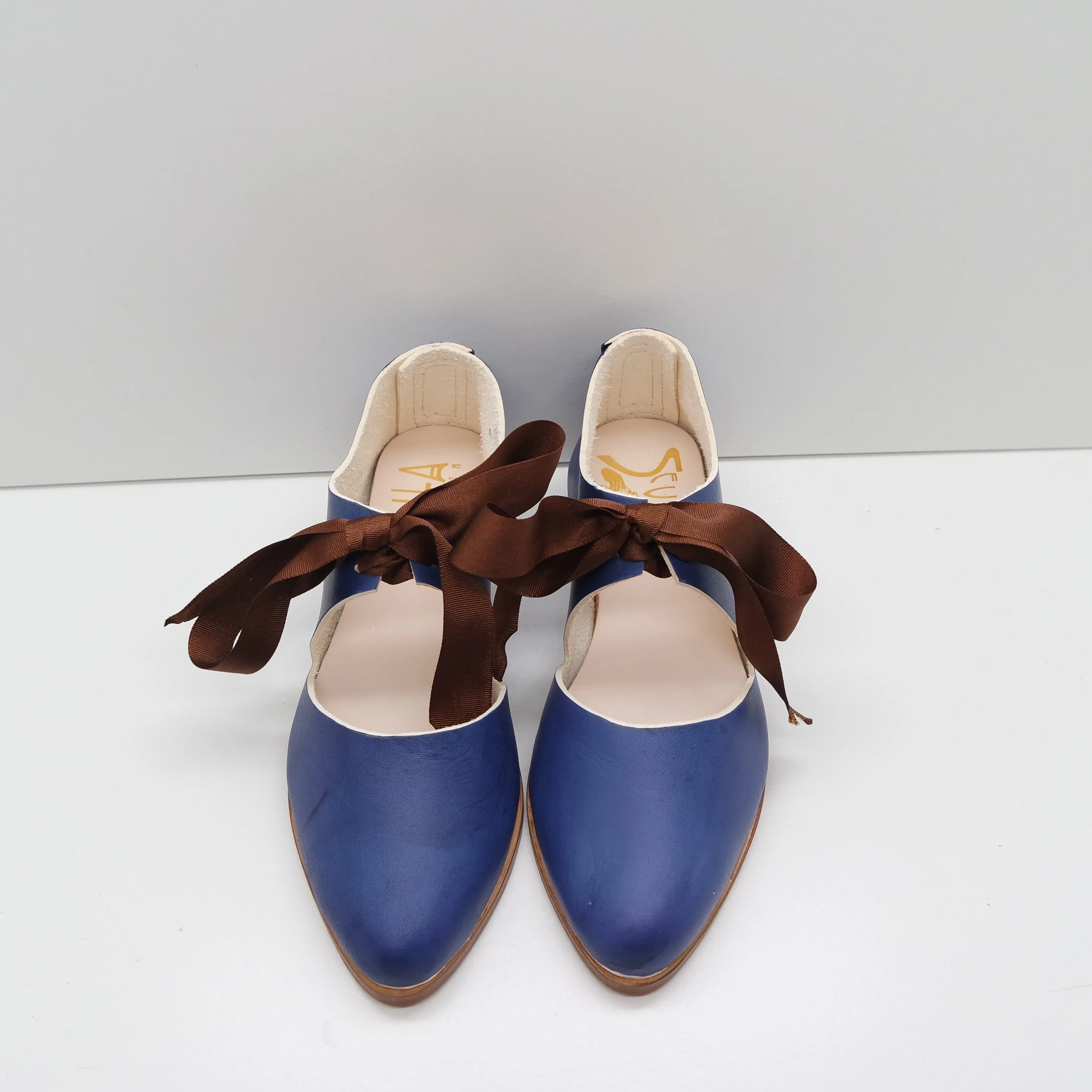 BBF24 SALE. SIZE 36. THE MARY. TT AZURE W RIBBON LACES (LEATHER MARK)