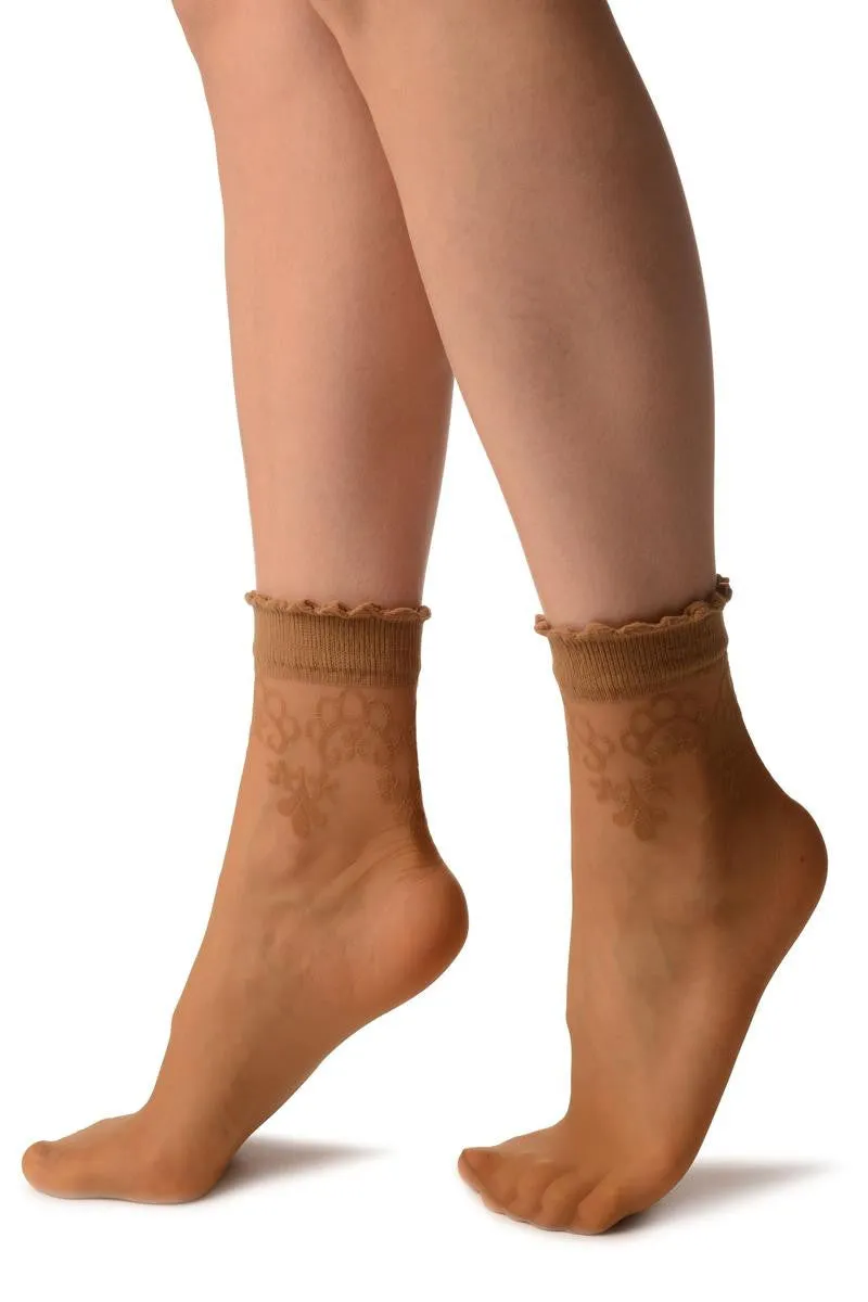 Beige With Large Woven Flowers Top Ankle High Socks