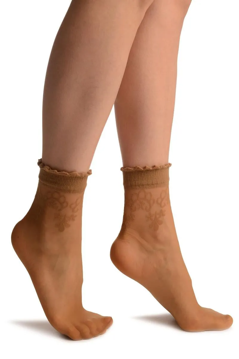 Beige With Large Woven Flowers Top Ankle High Socks