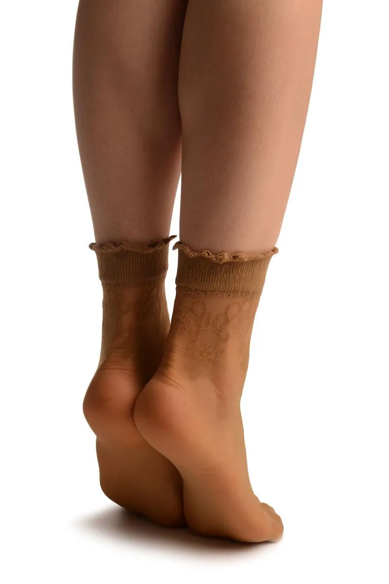 Beige With Large Woven Flowers Top Ankle High Socks