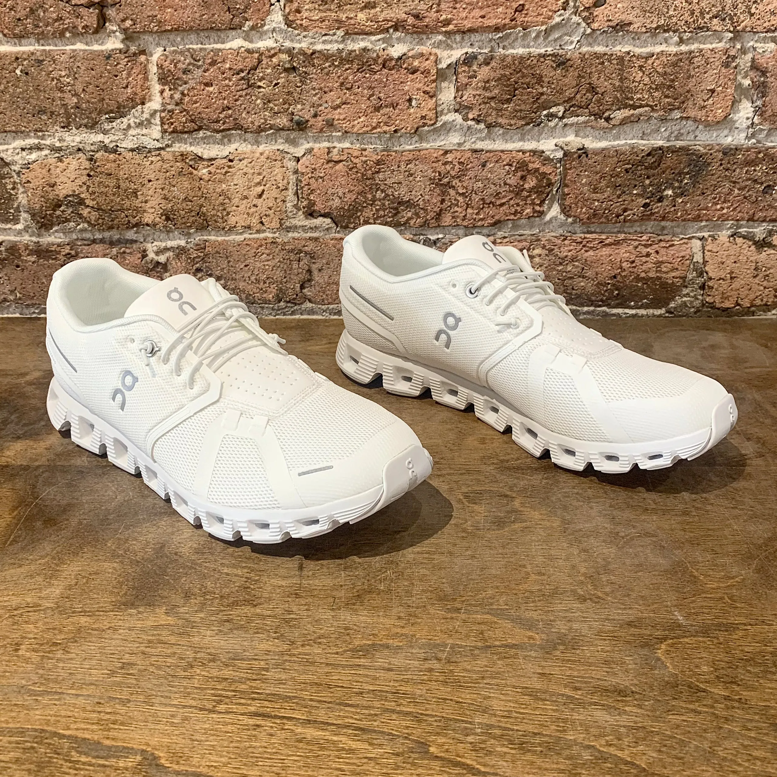 Cloud 5 M Undyed-White | White