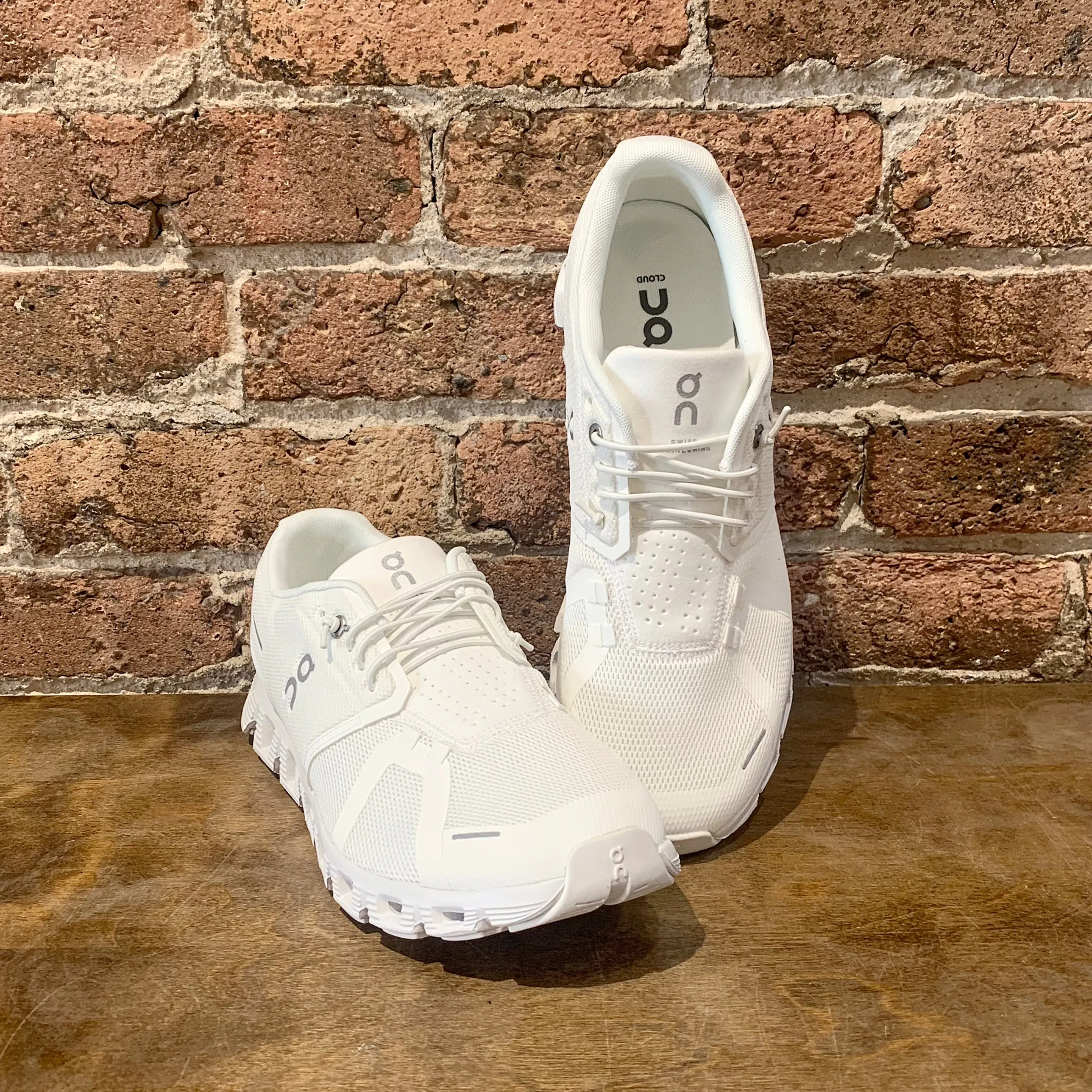 Cloud 5 M Undyed-White | White