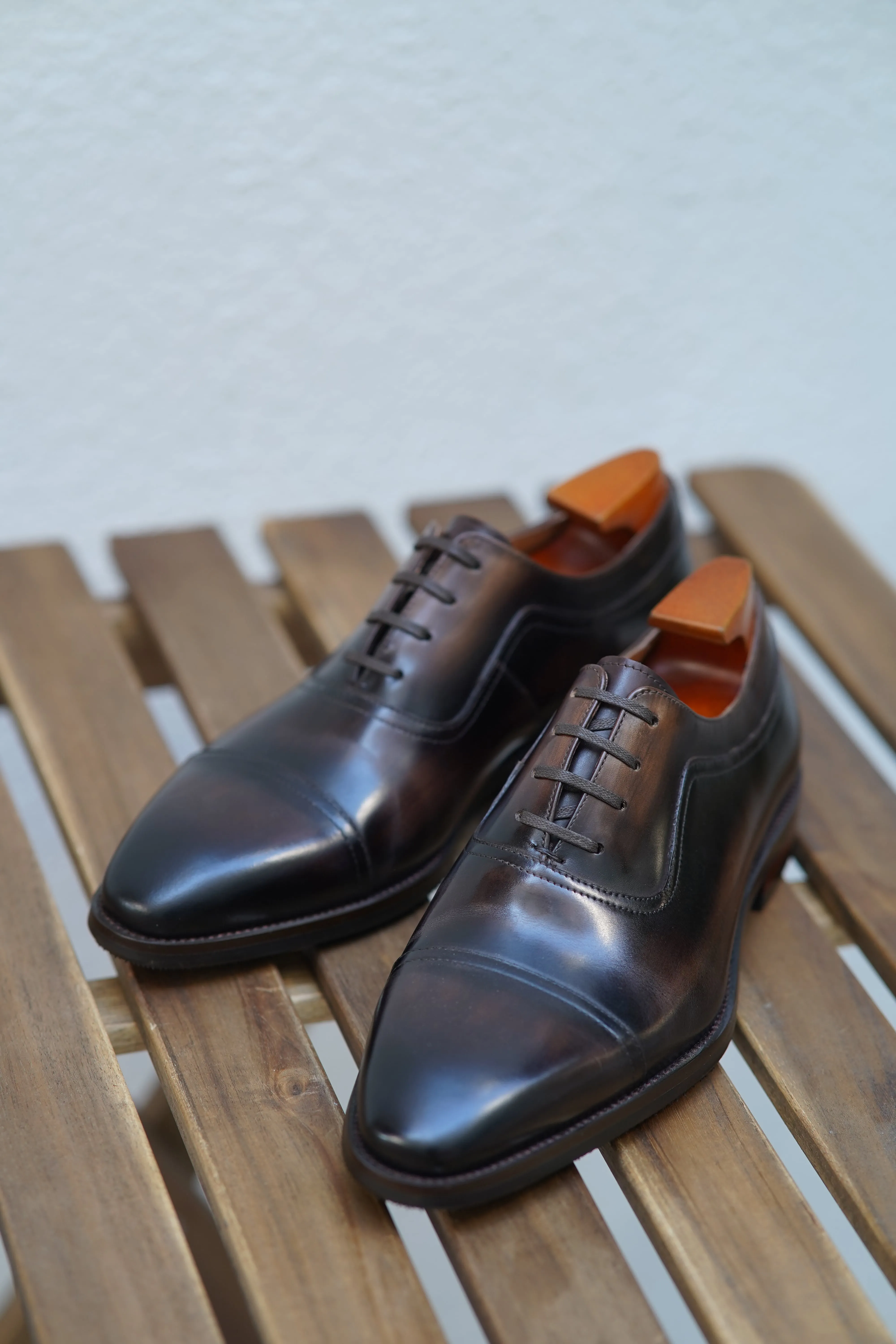 Handcrafted Brown Cap-Toe Oxford Shoes.