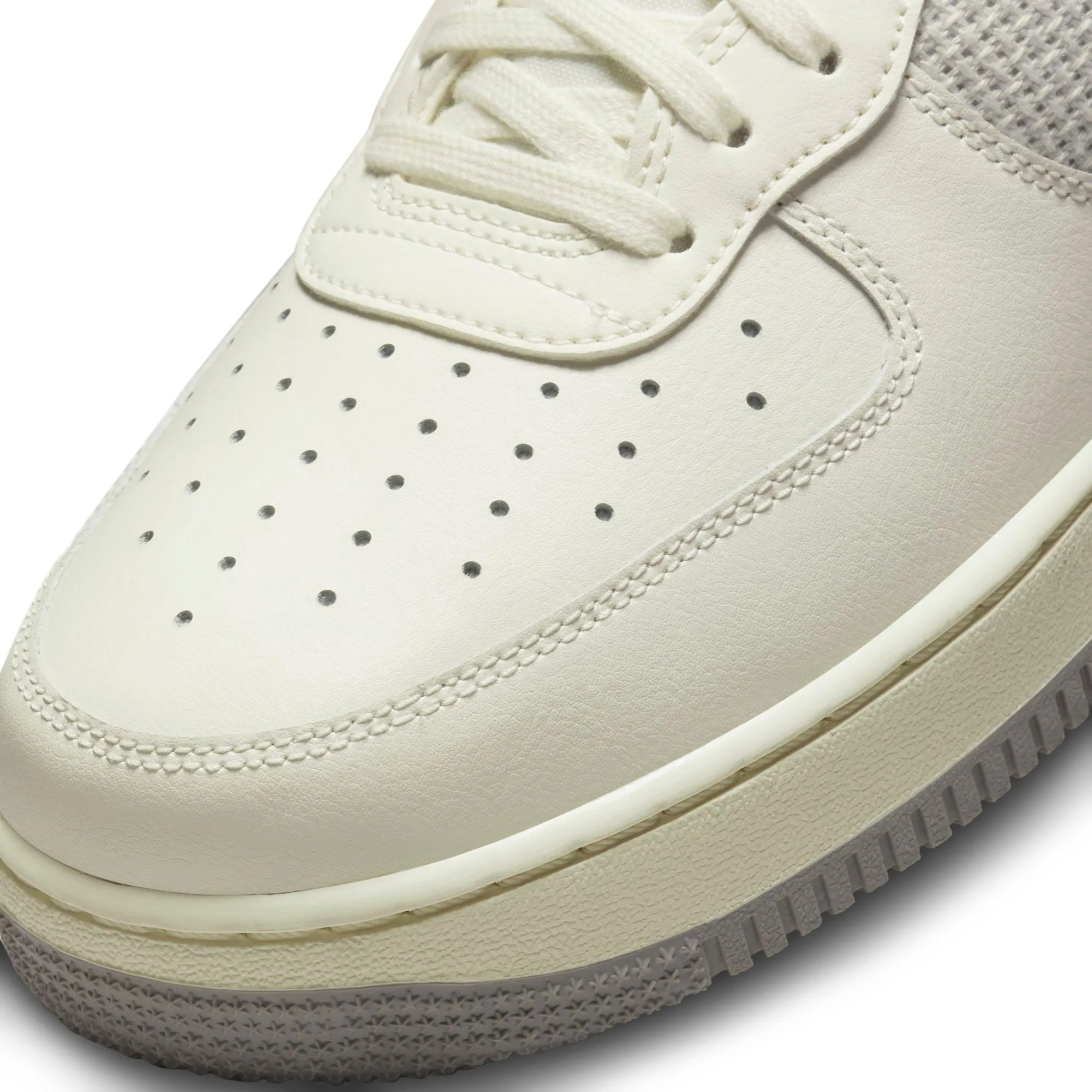 Nike Air Force 1 High ‘07 LV8 (Sail/Medium Grey-Light Bone)