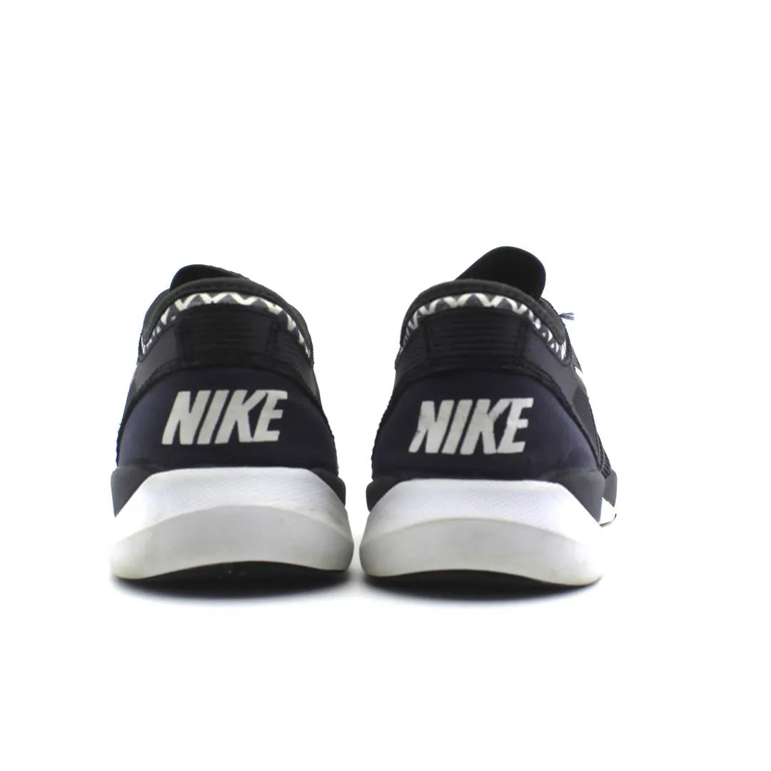 NIKE  FLEX SUPREME TR3