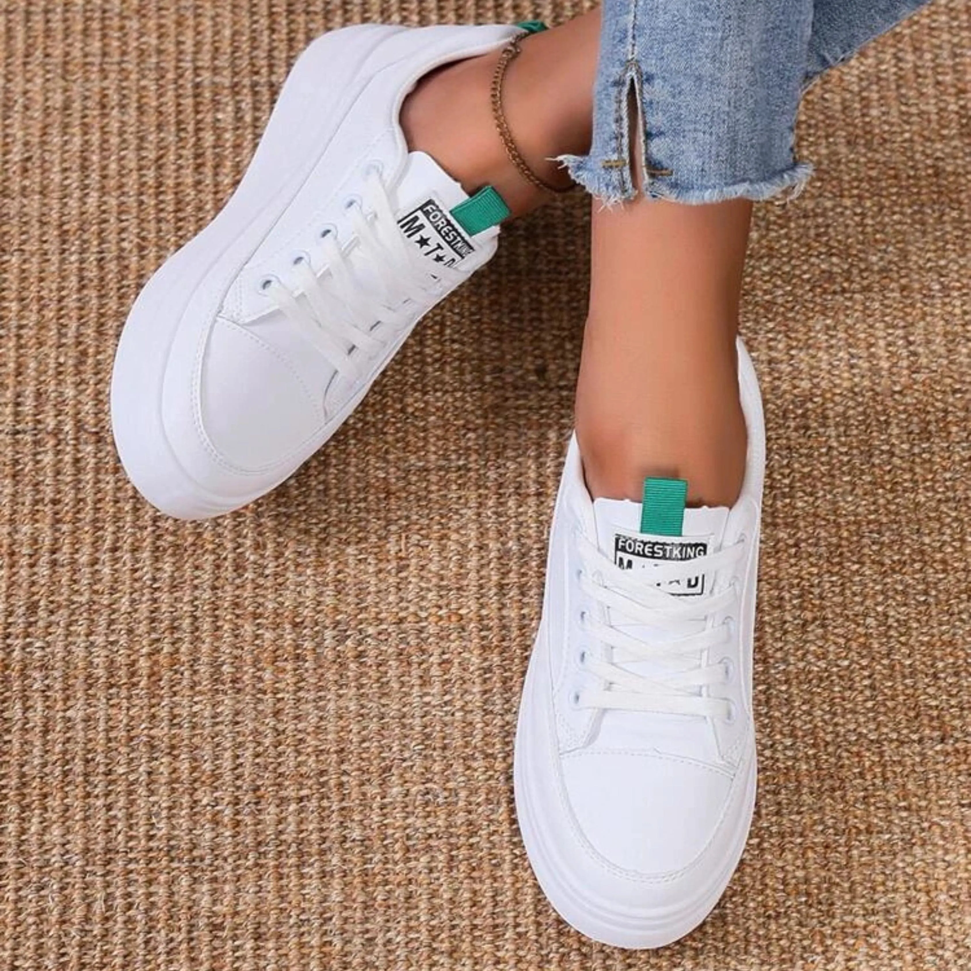 Patch Decor Lace-up Sneakers