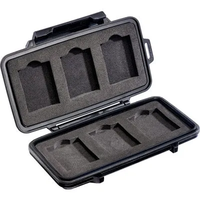 Pelican 0965 Memory Card Case - 1 Left!